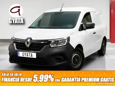 Usado Renault Kangoo 75 CV (55 kW) 2023 Blanco Monovolumen