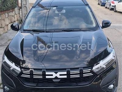 Usado Dacia Jogger Extreme 110 CV (80 kW) 2023 Negro Monovolumen