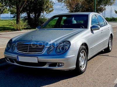 Mercedes E200