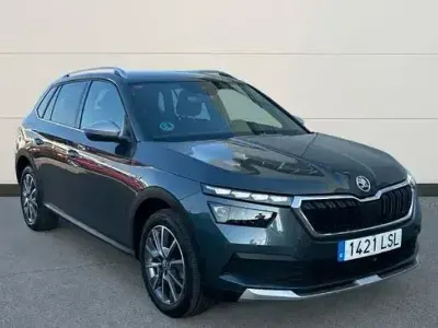 Usado Skoda Kamiq 150 CV (110 kW) 2021 Gris SUV