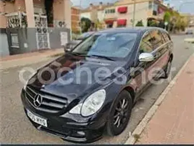 Usado Mercedes R320 224 CV (164 kW) 2007 Negro Monovolumen