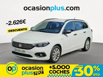 Usado Fiat Tipo Business 120 CV (88 kW) 2019 Blanco Familiar