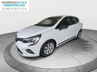 Usado Renault Clio Business 101 CV (74 kW) 2021 Blanco Utilitario