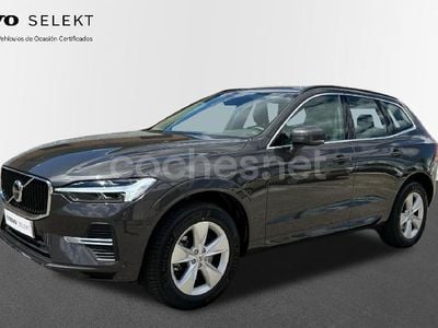 Usado Volvo XC60 Core 197 CV (144 kW) 2022 Gris / plata SUV