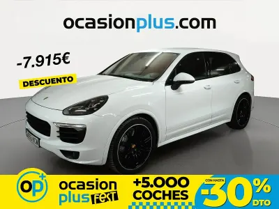 Käytetty Porsche Cayenne Platinum Edition 420 HP (308 kW) 2017 Valkoinen Katumaasturi