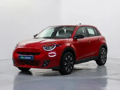 Usado Fiat 600E Red 114 kW (156 CV) 2024 Rojo SUV