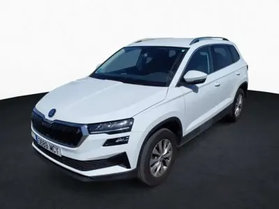 Usado Skoda Karoq Ambition 150 CV (110 kW) 2022 Blanco SUV