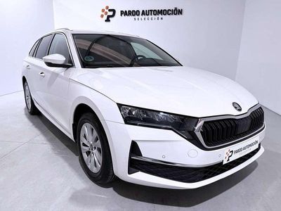 Blanco Usado 2025 Skoda Octavia Selection Familiar | 26.900 € (Super precio)