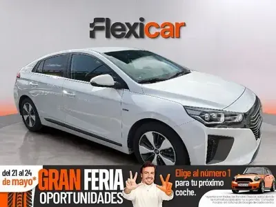 Usado Hyundai Ioniq Style 141 CV (103 kW) 2018 Blanco Utilitario