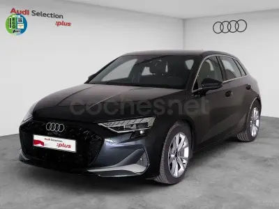 Usado Audi A3 Advanced Plus 150 CV (110 kW) 2025 Gris / plata Berlina