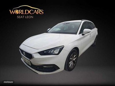 Usado Seat Leon Style 115 CV (84 kW) 2021 Blanco Familiar