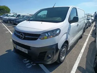 Usado Opel Vivaro 100 CV (73 kW) 2022 Blanco Monovolumen