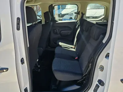 Usado Opel Combo S 100 CV (73 kW) 2021 Blanco Monovolumen