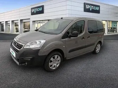 Usado Peugeot Partner Tepee Outdoor 110 CV (80 kW) 2017 Monovolumen