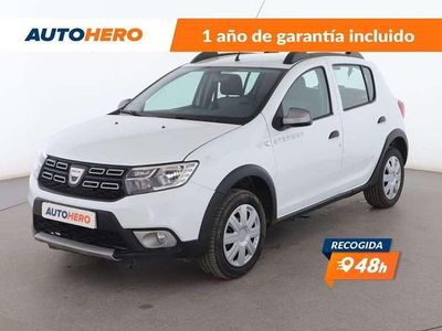 Usado Dacia Sandero Comfort 91 CV (66 kW) 2018 Blanco Utilitario