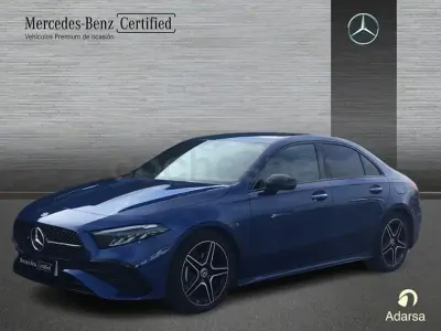 Usado Mercedes A200 150 CV (110 kW) 2025 Azul Berlina