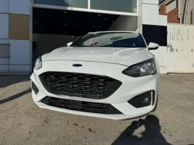 Usado Ford Focus ST-Line 125 CV (91 kW) 2019 Blanco Utilitario