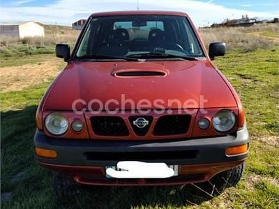 Usado Nissan Terrano S 125 CV (91 kW) 1999 Rojo SUV
