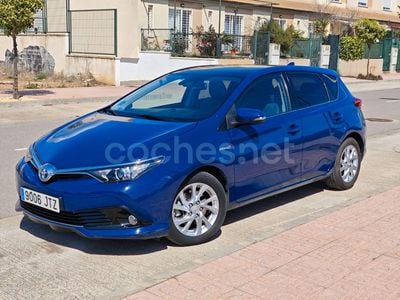 Toyota Auris Hybrid