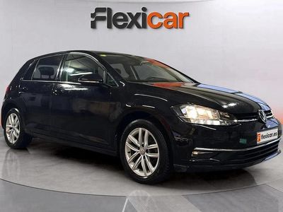 Usado VW Golf Advance 125 CV (91 kW) 2018 Negro Berlina