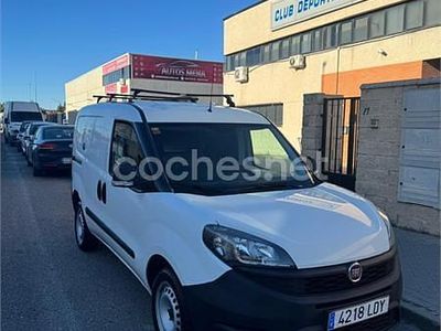 Usado Fiat Doblò Active 77 CV (56 kW) 2009 Blanco Monovolumen