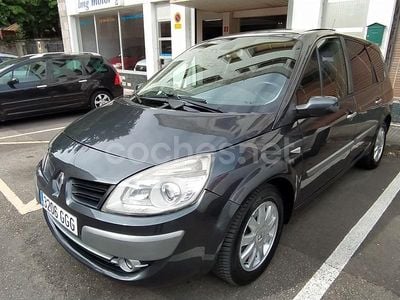 Usado Renault Grand Scénic II Dynamique 130 CV (95 kW) 2008 Gris / plata Monovolumen