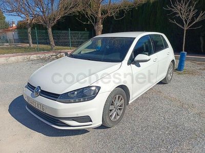 Usado VW Golf VII Advance 115 CV (84 kW) 2019 Blanco Berlina