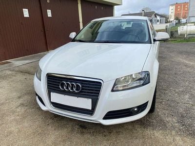 Usado Audi A3 Ambition 105 CV (77 kW) 2010 Blanco Utilitario
