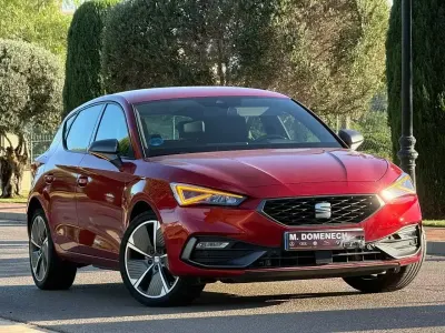 Usado Seat Leon FR 150 CV (110 kW) 2021 Negro Berlina