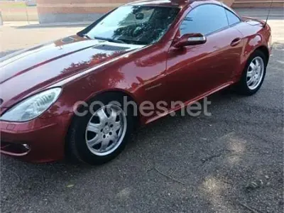 Usado Mercedes SLK200 163 CV (119 kW) 2005 Granate Descapotable