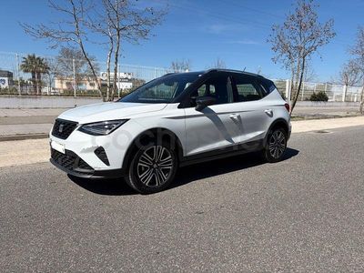 Usado Seat Arona FR 115 CV (84 kW) 2024 Blanco SUV