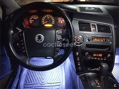 Usado Ssangyong (KGM) Kyron Limited 141 CV (103 kW) 2008 Azul SUV