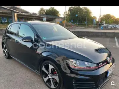 Usado VW Golf VII GTI 220 CV (161 kW) 2015 Negro Berlina