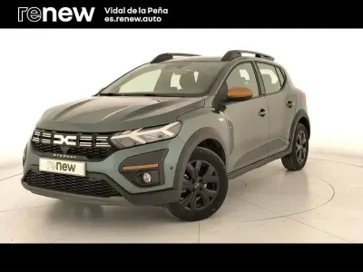 Usado Dacia Sandero Extreme 100 CV (73 kW) 2025 Verde Berlina