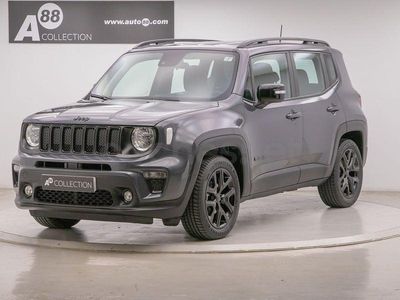 Usado Jeep Renegade Night Eagle 120 CV (88 kW) 2022 Gris / plata SUV