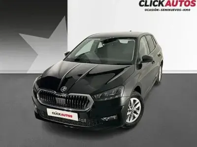 Usado Skoda Fabia Selection 115 CV (84 kW) 2025 Plata Utilitario