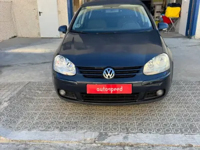 Usado VW Golf IV Highline 140 CV (102 kW) 2006 Gris