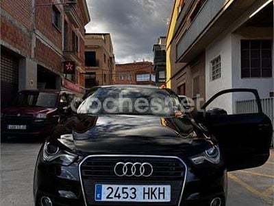 Usado Audi A1 Attraction 105 CV (77 kW) 2012 Negro Utilitario