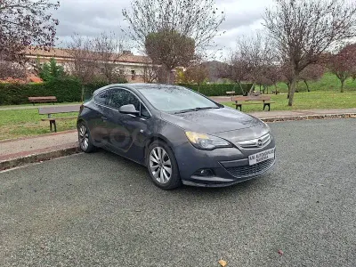 Usado Opel Astra GTC