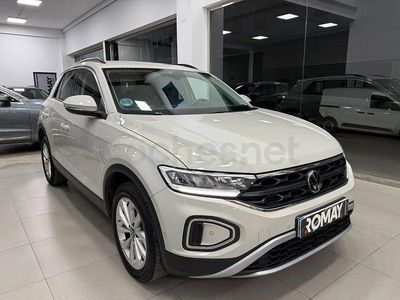 Begagnad VW T-Roc Life 115 HK (84 kW) 2022 Beige SUV