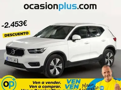 Usado Volvo XC40 Momentum 163 CV (119 kW) 2021 Blanco SUV