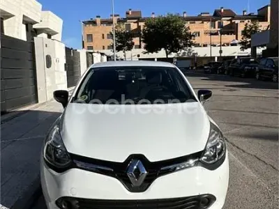 Usado Renault Clio IV Authentique 75 CV (55 kW) 2014 Blanco Berlina