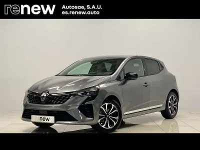 Usado Renault Clio Techno 101 CV (74 kW) 2025 Utilitario