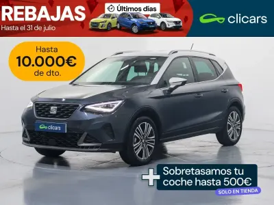 Usado Seat Arona FR 110 CV (80 kW) 2023 Gris / plata SUV
