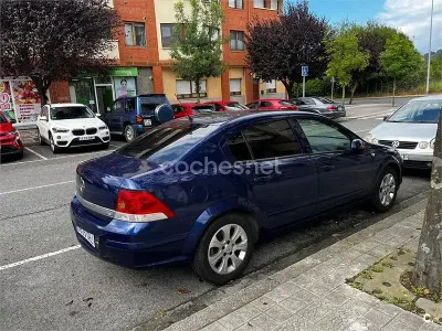 Usado Opel Astra Enjoy 115 CV (84 kW) 2008 Azul Berlina