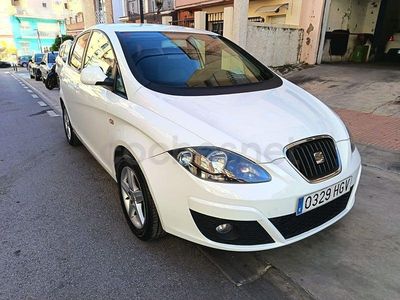 Usado Seat Altea Style 105 CV (77 kW) 2011 Blanco Monovolumen