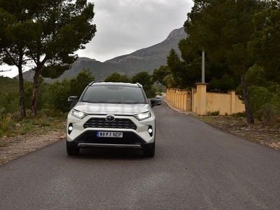 Usado Toyota RAV4 Hybrid Business Edition 218 CV (160 kW) 2019 Blanco SUV