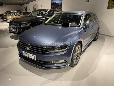 Usado VW Passat Sport 240 CV (176 kW) 2015 Azul Familiar