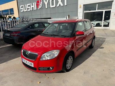 Rojo Usado 2010 Skoda Fabia Berlina | 6298 € (Caro)