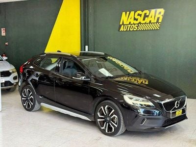 Usado Volvo V40 CC 120 CV (88 kW) 2018 Negro Familiar